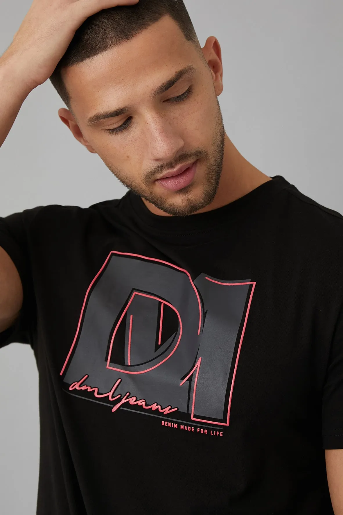 Fusion Printed crew neck t-shirt in BLACK